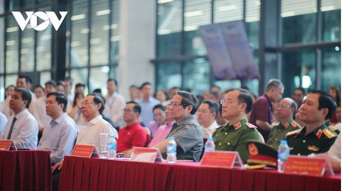 Tan Son Nhat T3 terminal launches biometric boarding service